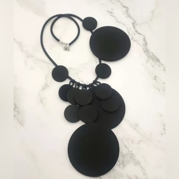 ✨NEW Bohemian Tribal Black Statement Round WoodNecklace - Picture 2 of 4